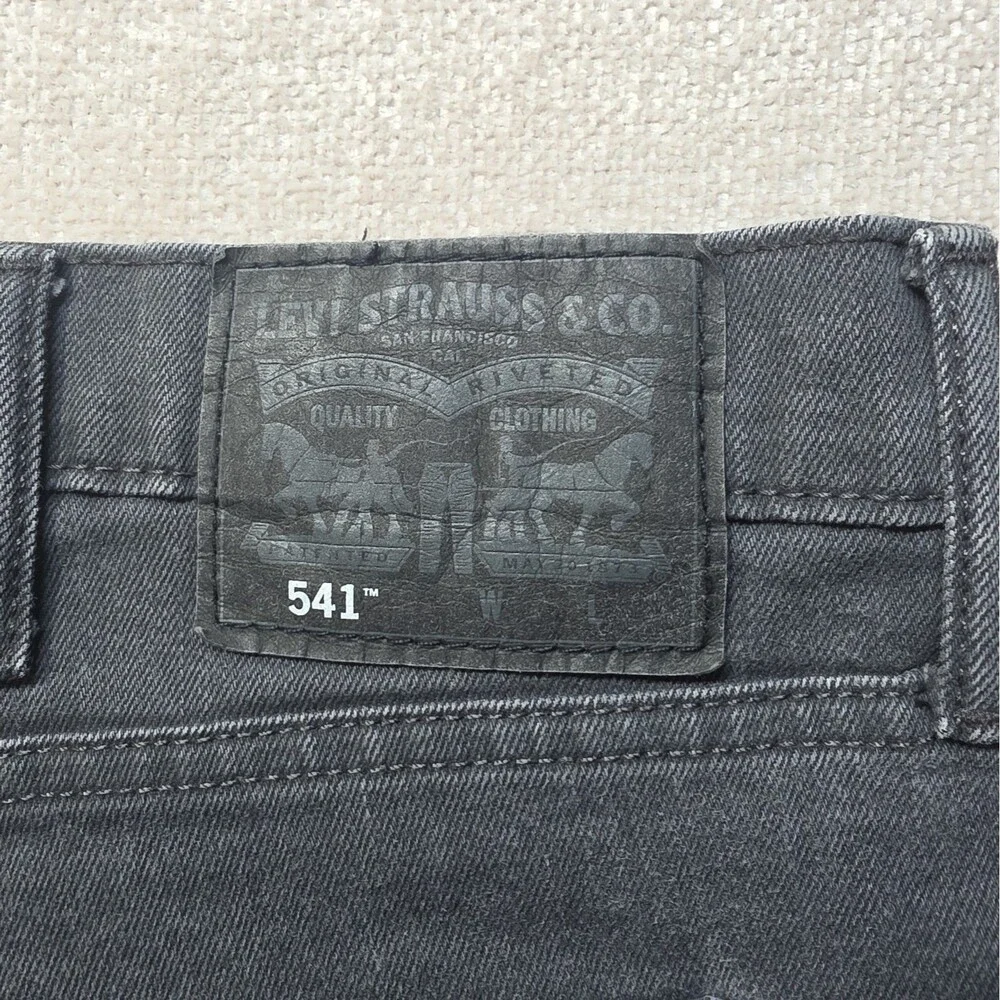 Levis 541 Jeans Men's 48x32 Athletic Taper Gray Denim